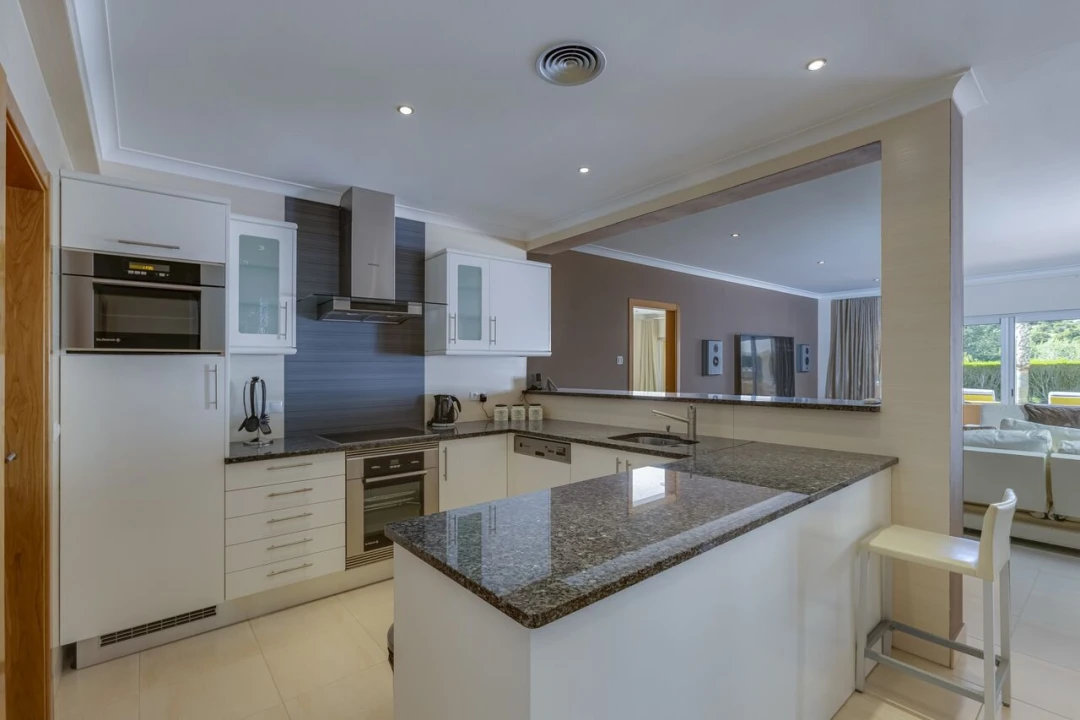 Moradia T4 para Venda em Budens Foto 40