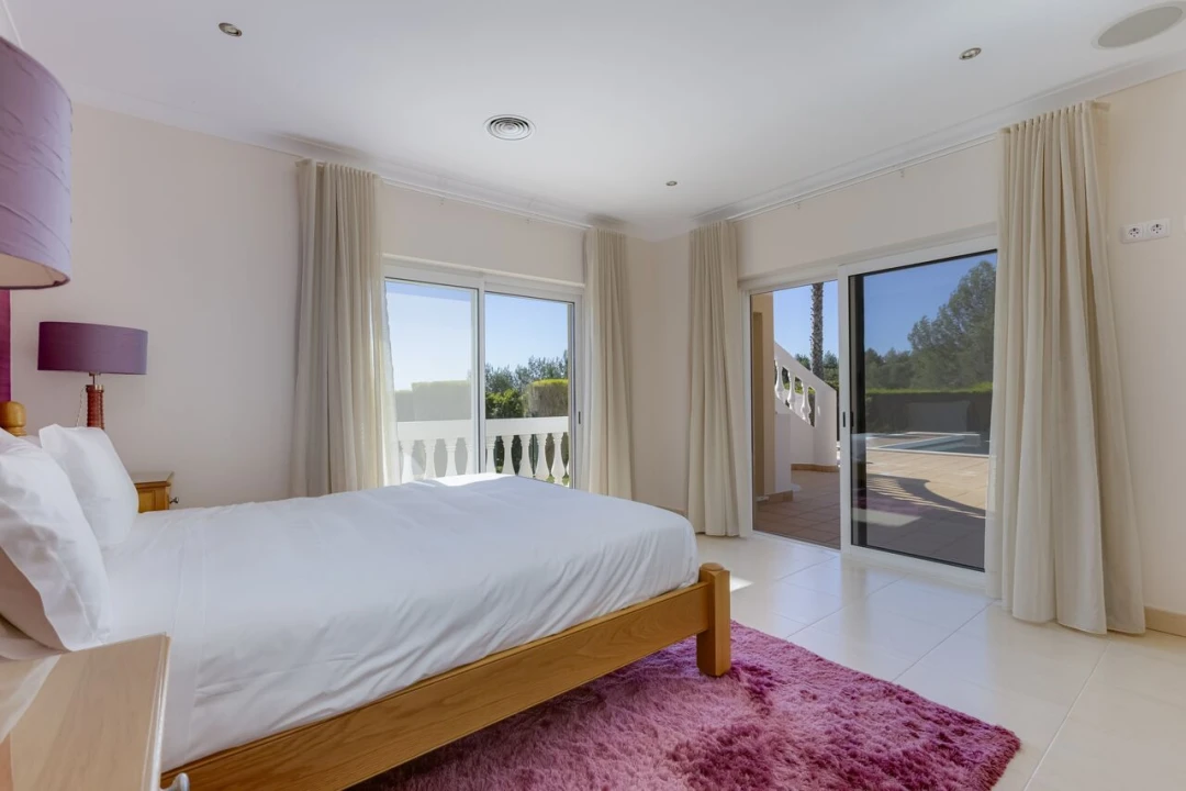 Moradia T4 para Venda em Budens Foto 43