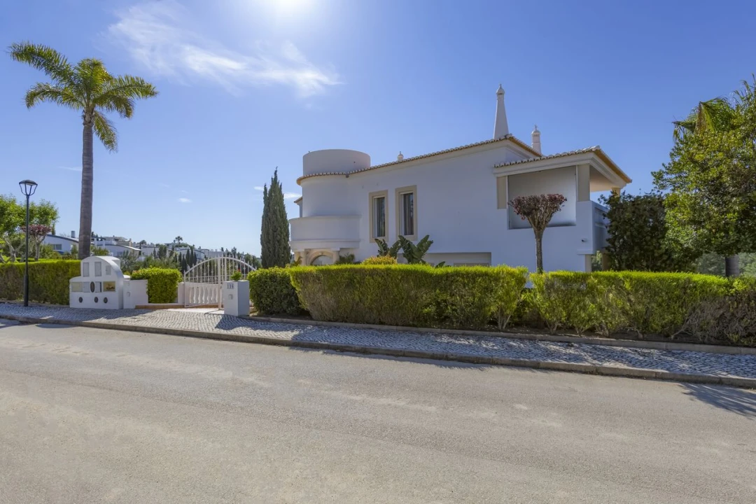 Moradia T4 para Venda em Budens Foto 49