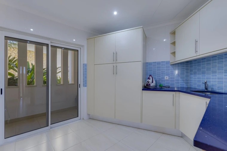 Moradia T4 para Venda em Budens Foto 46