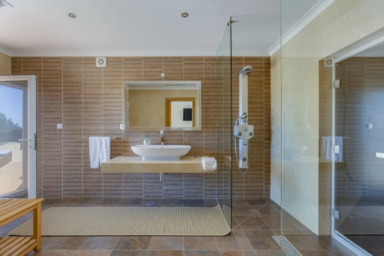 Moradia T4 para Venda em Budens Foto 47