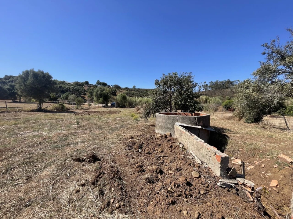 Terreno para Venda em Bensafrim e Barão de São João Foto 12