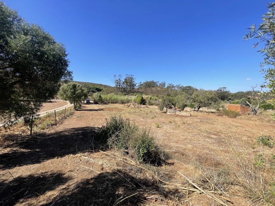 Terreno para Venda em Bensafrim e Barão de São João Foto 15