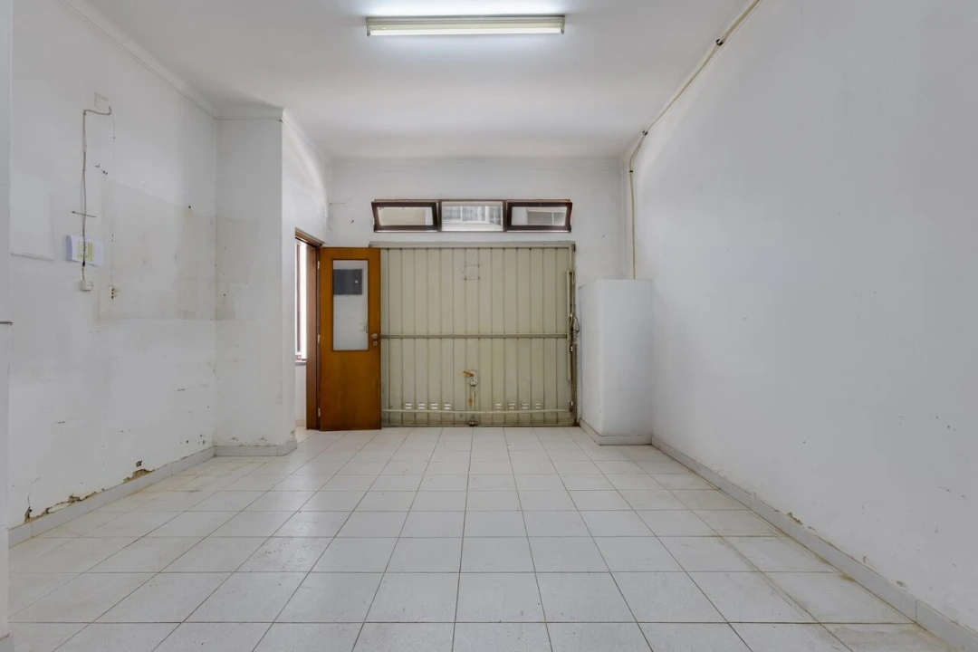 Moradia T3 para Venda em Lagos (São Sebastião e Santa Maria) Foto 3