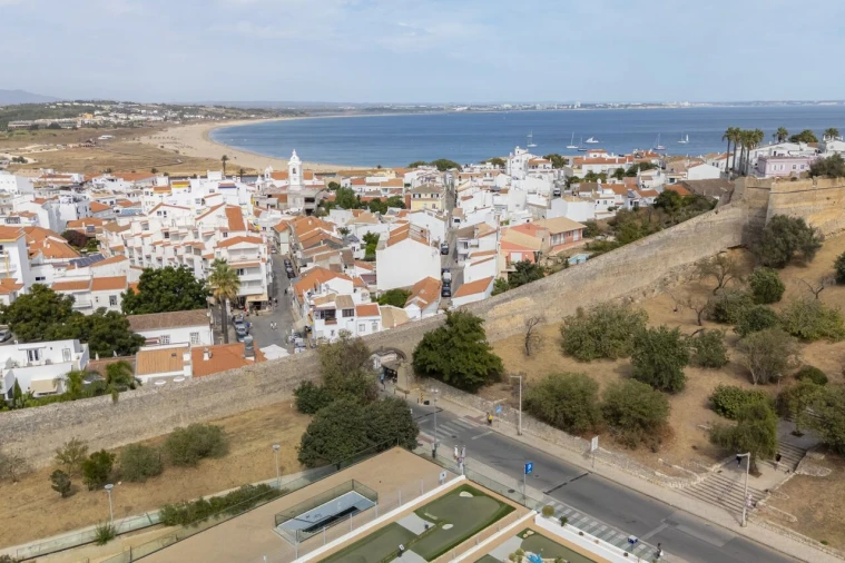 Moradia T3 para Venda em Lagos (São Sebastião e Santa Maria) Foto 22