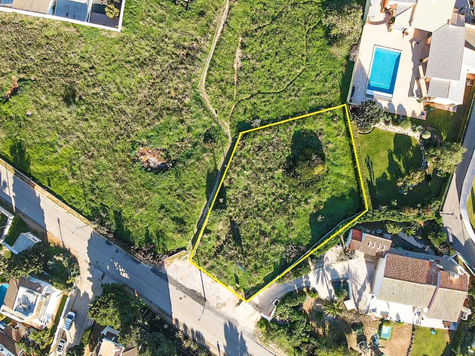 Terreno para Venda em Luz Foto 3