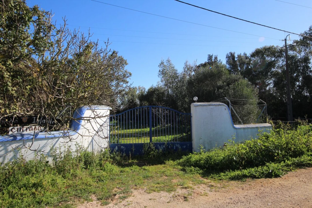 Moradia T6 para Venda em Odiaxere Foto 3