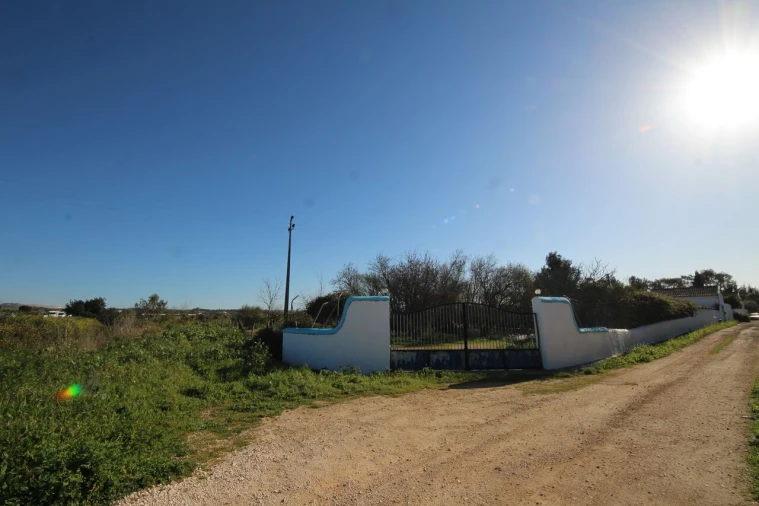 Moradia T6 para Venda em Odiaxere Foto 13