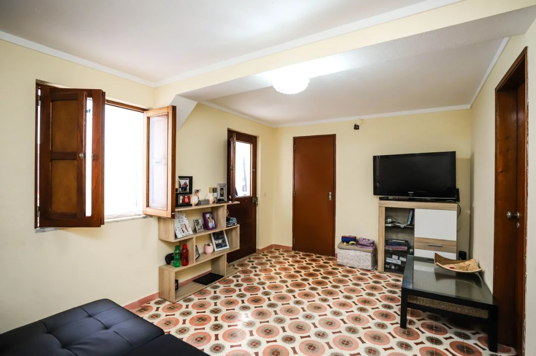 Moradia T2 para Venda em Luz Foto 1