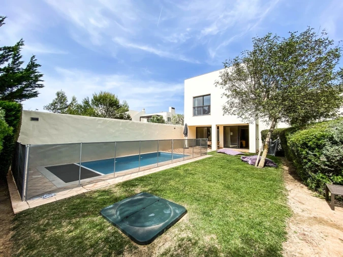 Moradia T3 para Venda em Vila de Sagres Foto 2