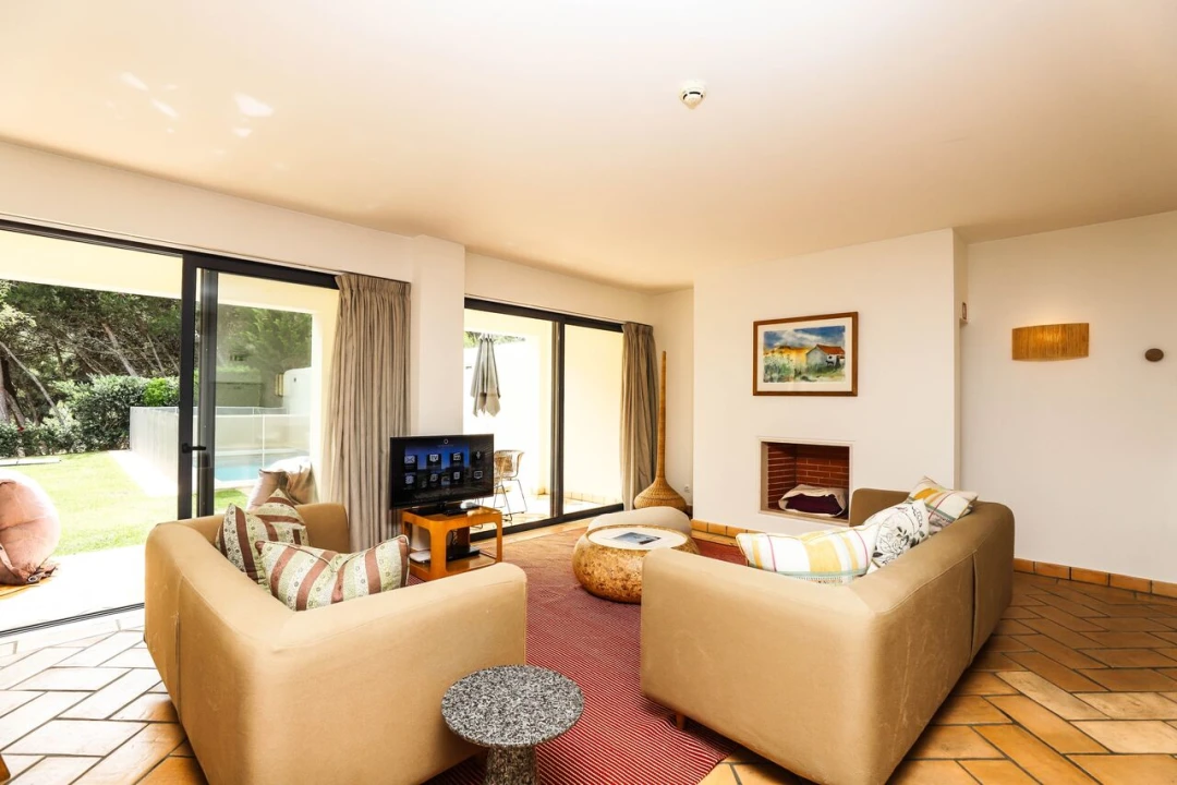 Moradia T2 para Venda em Vila de Sagres Foto 2