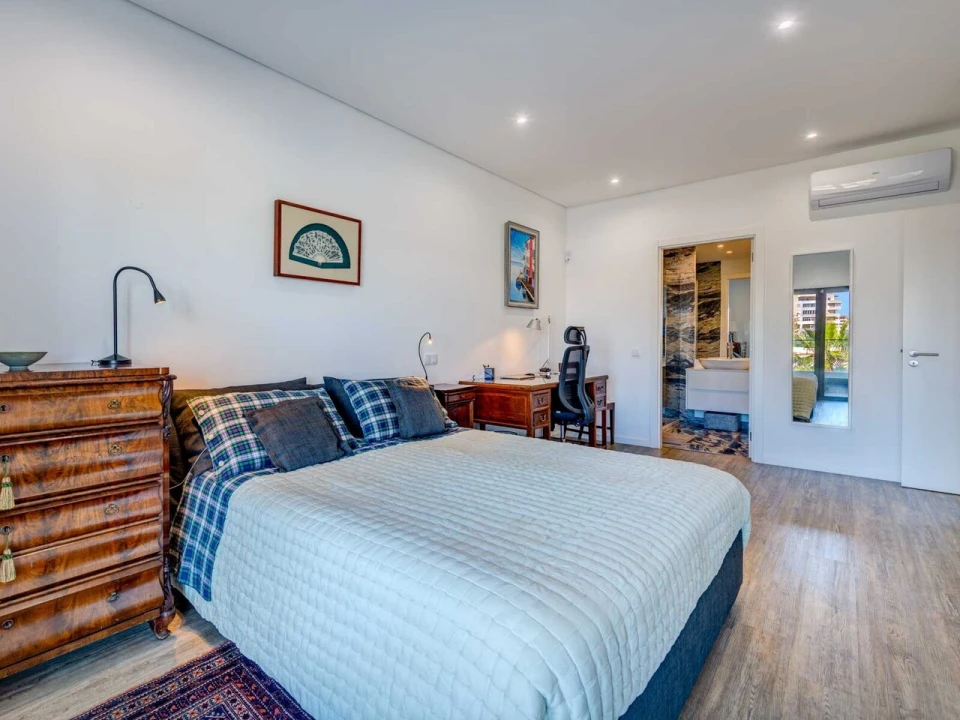 Apartamento T4 para Venda em Portimão Foto 20