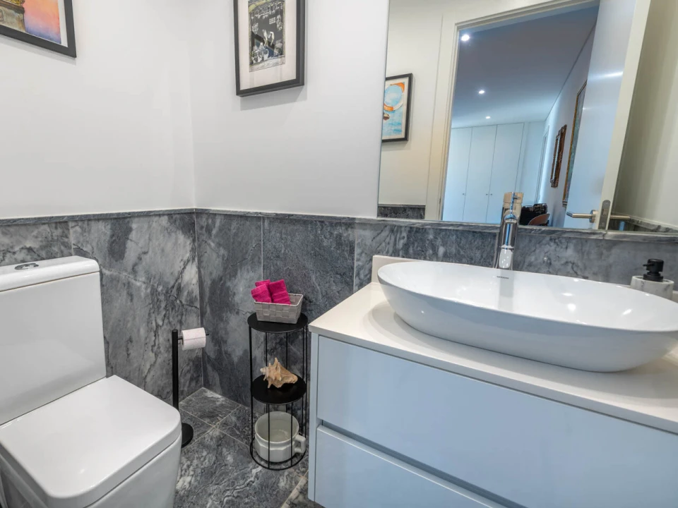 Apartamento T4 para Venda em Portimão Foto 12