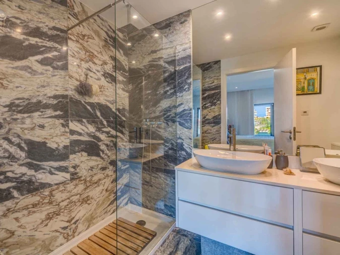 Apartamento T4 para Venda em Portimão Foto 21