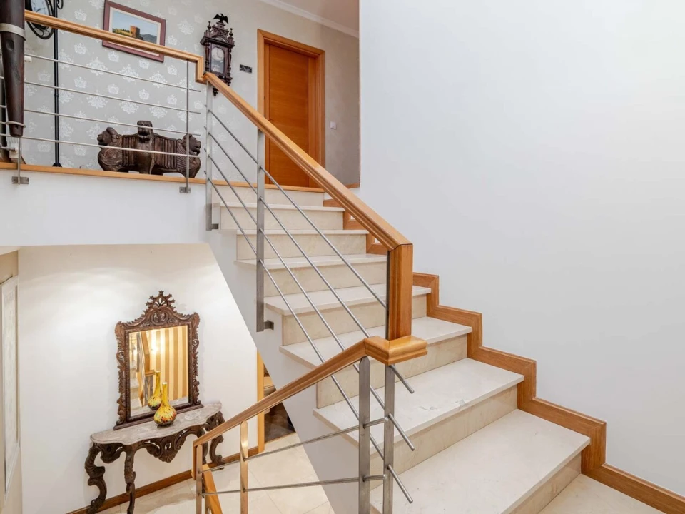 Moradia T4 para Venda em Gulpilhares e Valadares Foto 11