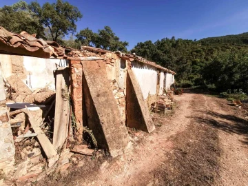 Quinta T5 para Venda em Monchique
