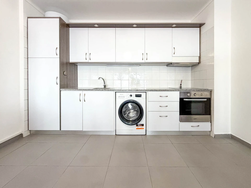 Apartamento T2 para Venda em Portimão Foto 1