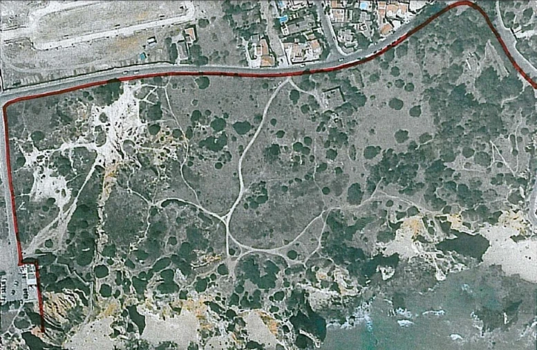 Terreno para Venda em Lagos (São Sebastião e Santa Maria) Foto 4