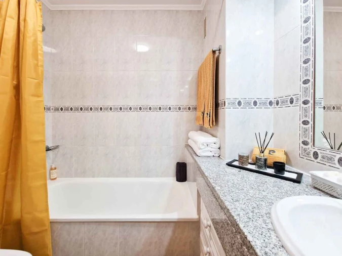 Apartamento T1 para Venda em Portimão Foto 16