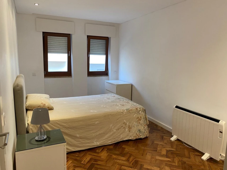 Apartamento T4 para Venda em Portimão Foto 5