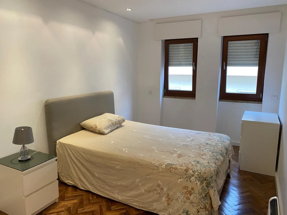 Apartamento T4 para Venda em Portimão Foto 6