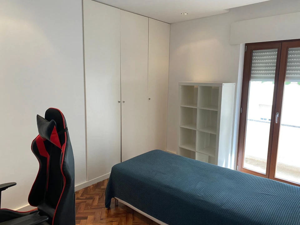 Apartamento T4 para Venda em Portimão Foto 23