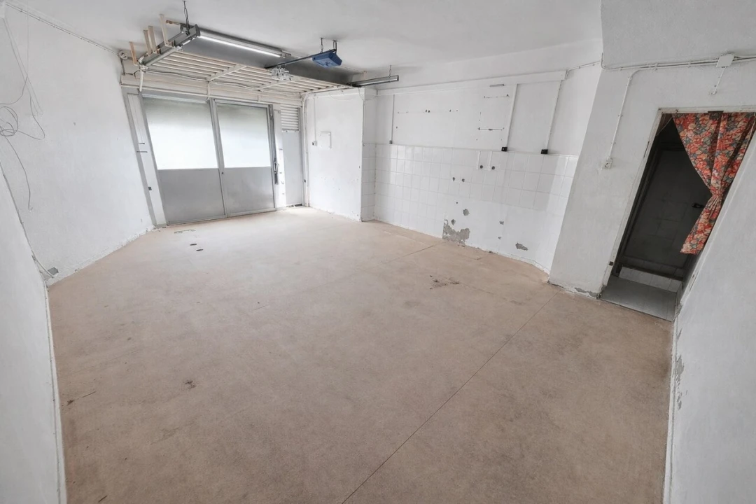 Garagem para Venda em Portimão Foto 1