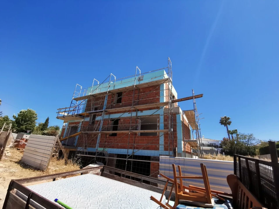 Moradia T4 para Venda em Alvor Foto 4