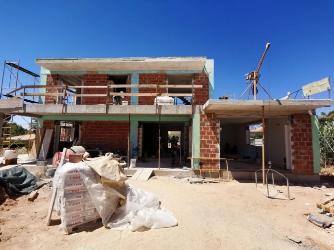 Moradia T4 para Venda em Alvor Foto 2