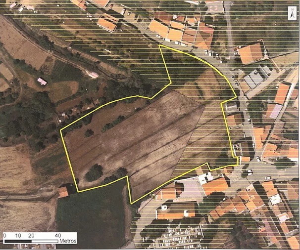 Quinta T2 para Venda em Marmelete Foto 35