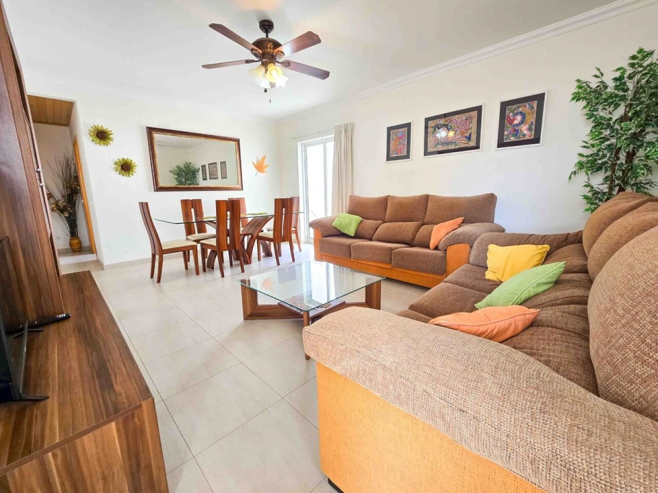 Apartamento T2 para Venda em Portimão Foto 4