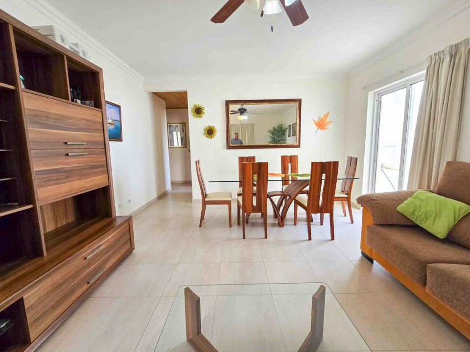 Apartamento T2 para Venda em Portimão Foto 5
