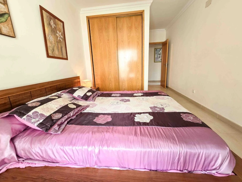 Apartamento T2 para Venda em Portimão Foto 14