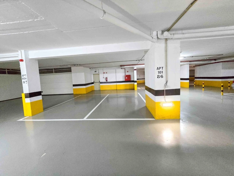 Apartamento T2 para Venda em Portimão Foto 25