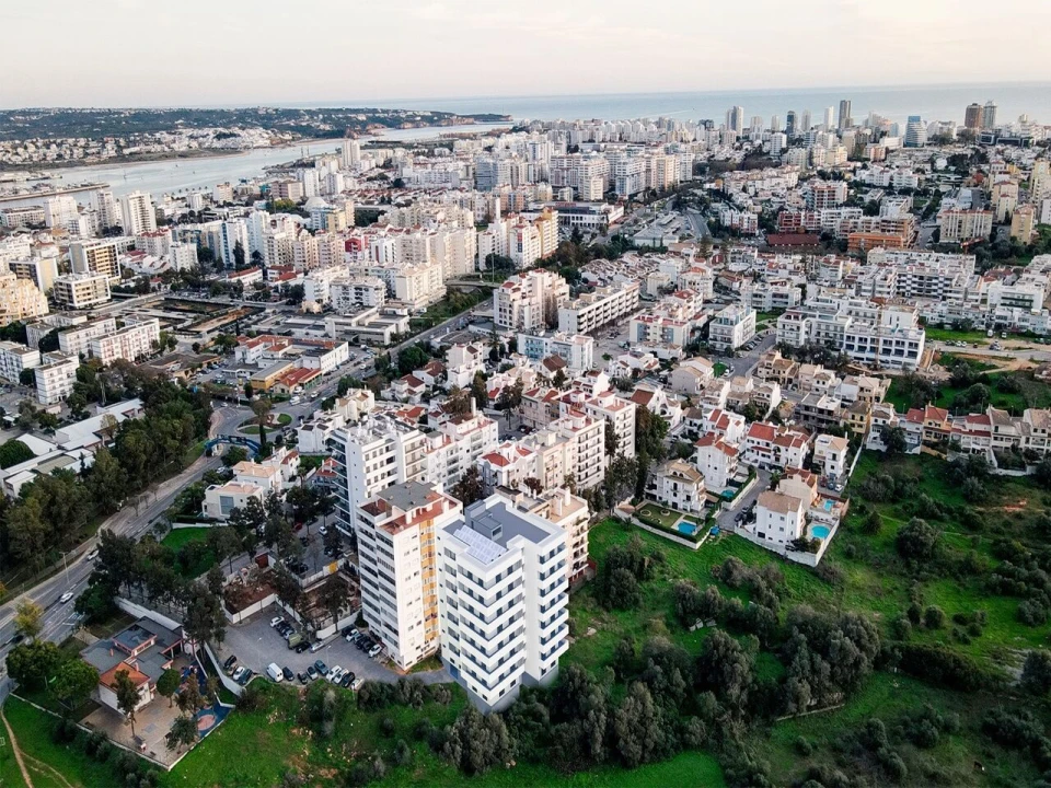 Apartamento T2 para Venda em Portimão Foto 17