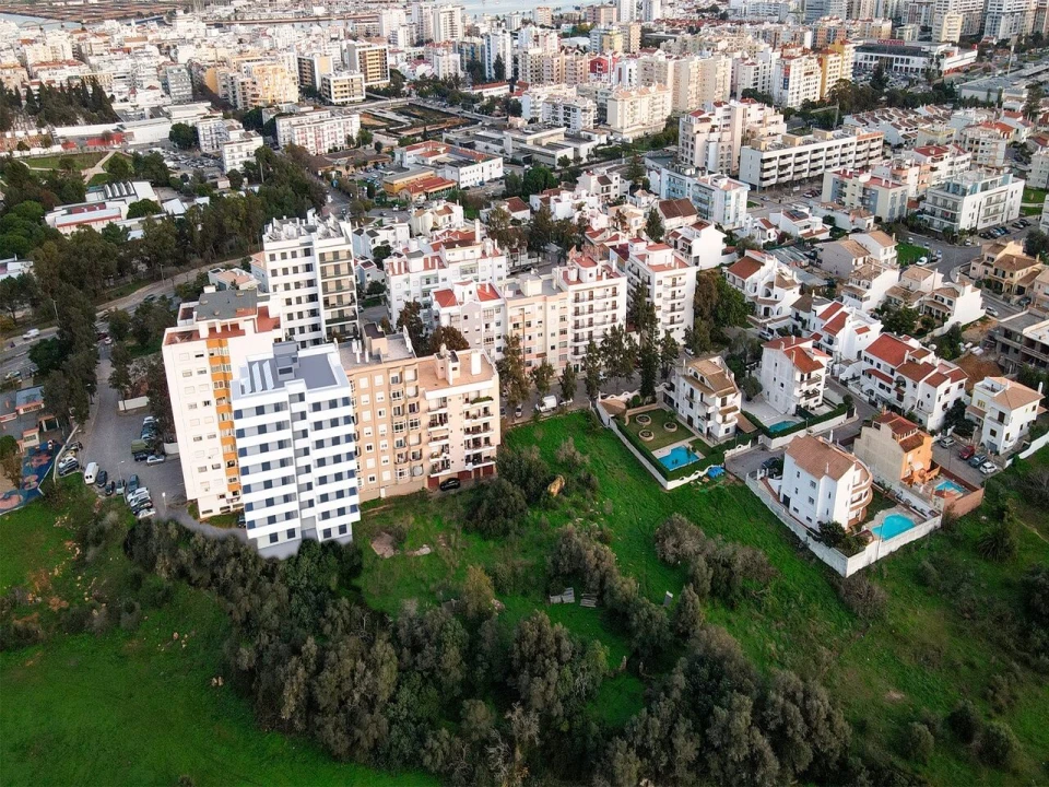 Apartamento T2 para Venda em Portimão Foto 18