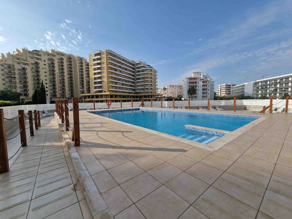 Apartamento T2 para Venda em Portimão Foto 17