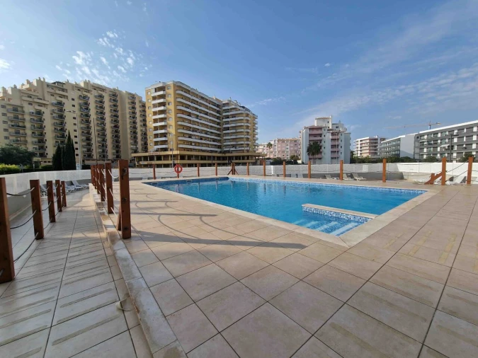 Apartamento T2 para Venda em Portimão Foto 17