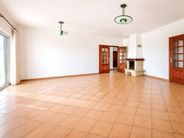 Moradia T5 para Venda em Portimão