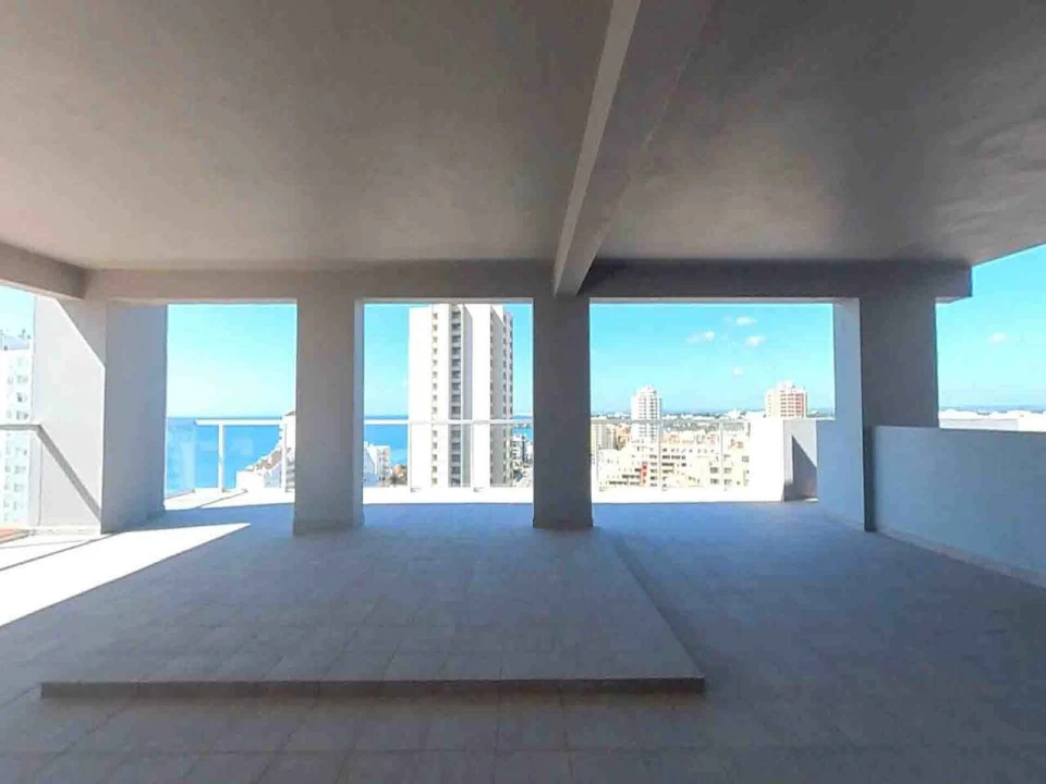 Apartamento T3 para Venda em Portimão Foto 38