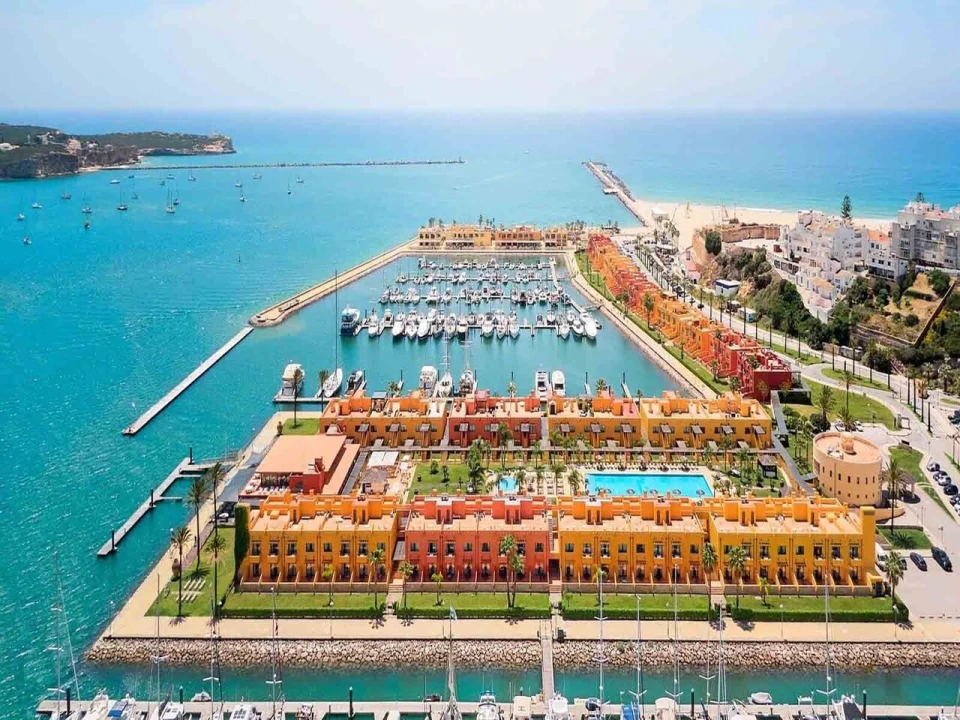 Moradia T3 para Venda em Alvor Foto 14