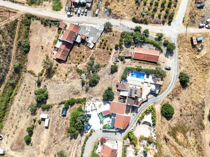 Quinta T3 para Venda em Silves Foto 11