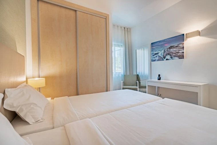 Apartamento T1 para Venda em Mexilhoeira Grande Foto 28