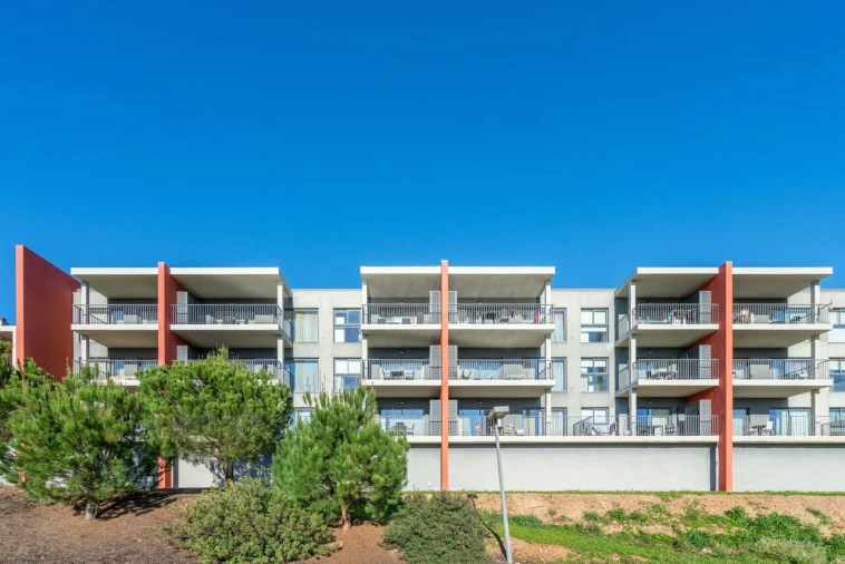 Apartamento T1 para Venda em Mexilhoeira Grande Foto 31