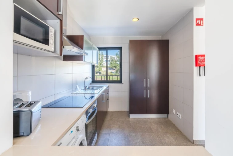 Apartamento T2 para Venda em Mexilhoeira Grande Foto 11