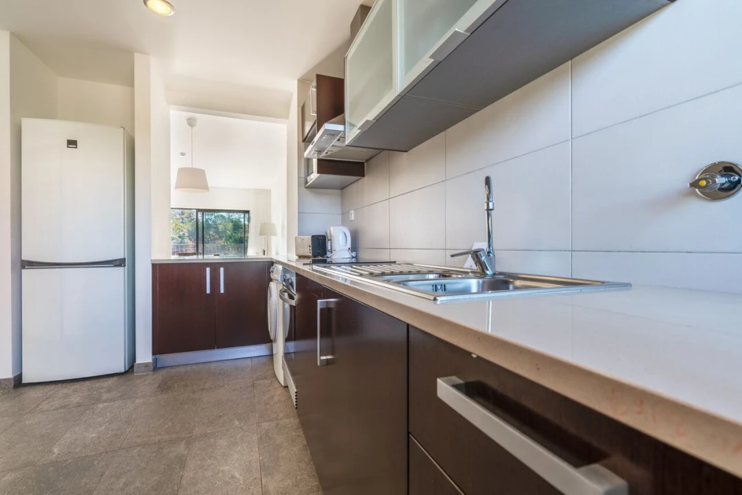 Apartamento T2 para Venda em Mexilhoeira Grande Foto 9