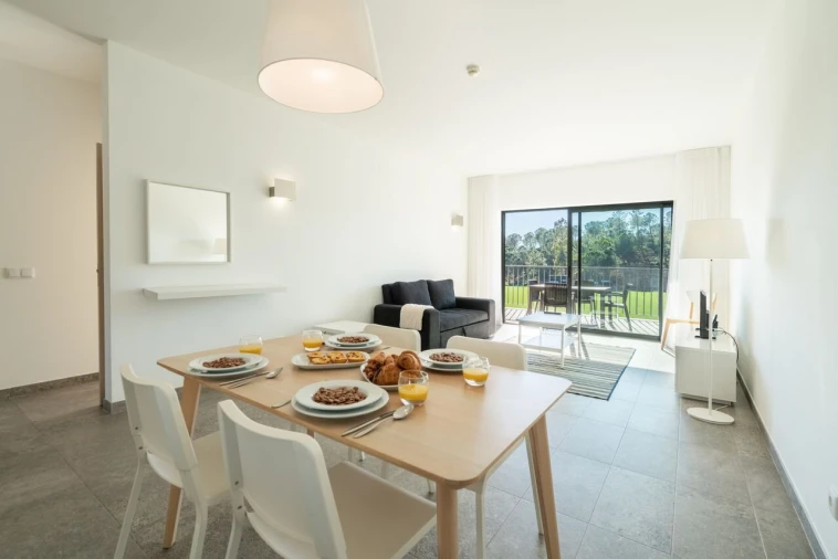 Apartamento T2 para Venda em Mexilhoeira Grande Foto 13