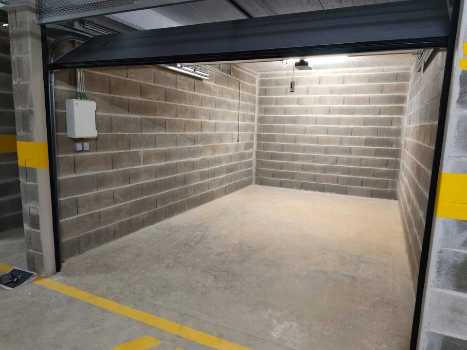 Garagem para Venda em Portimão Foto 3