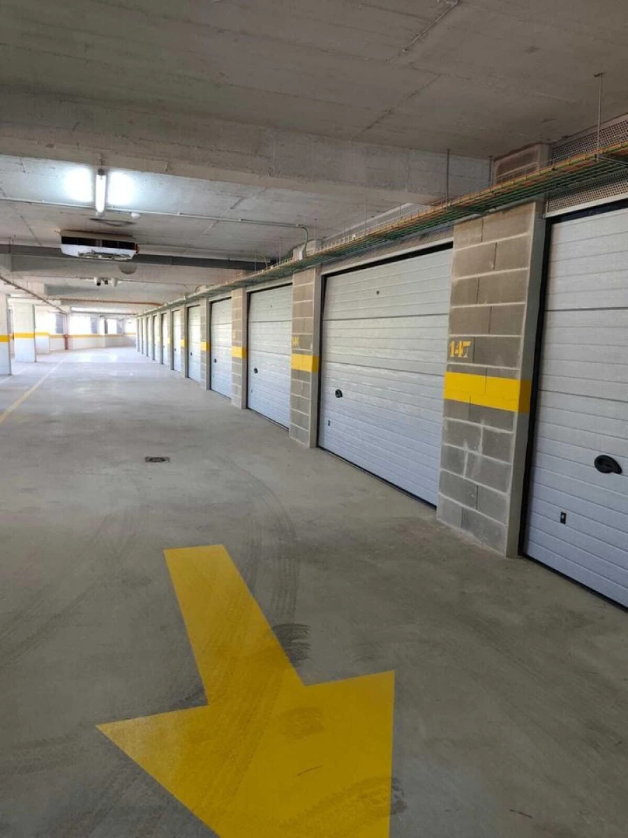 Garagem para Venda em Portimão Foto 10