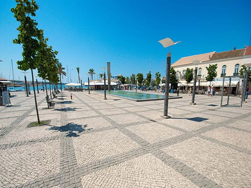 Garagem para Venda em Portimão Foto 12